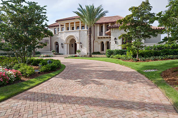 Best Professional Driveway Pavers  in Frankfort Square, IL